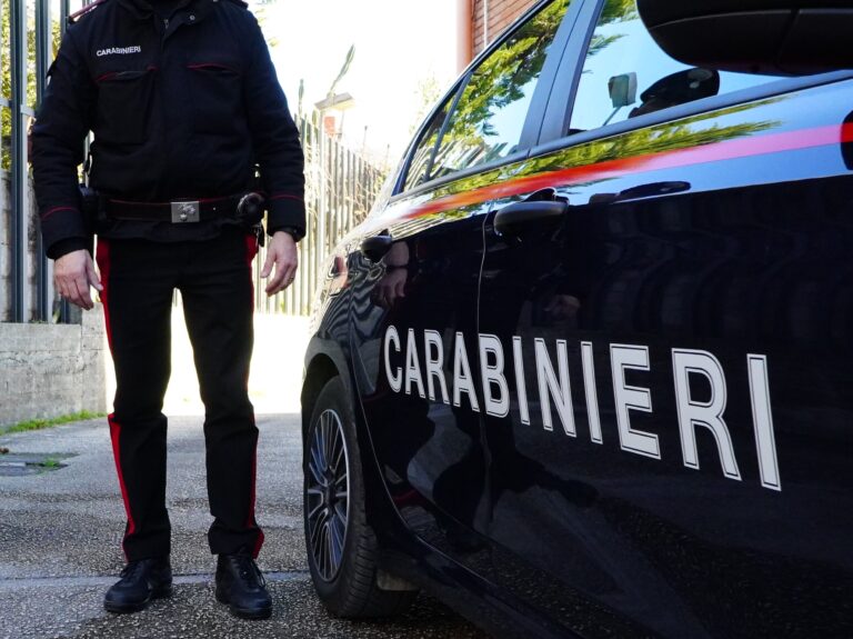 FALCIANO DEL MASSICO, ARRESTATO 47ENNE PER SPACCIO: COLTO IN FLAGRANZA NONOSTANTE I DOMICILIARI.