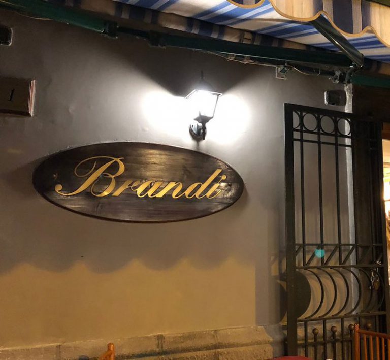 La pizzeria Brandi festeggerà il 130esimo anniversario della pizza Margherita.
