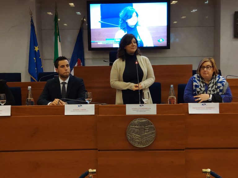 Campania, studenti Europei in consiglio per parlare di cibo Ciaramella: “Europa unita anche con attraverso il food”