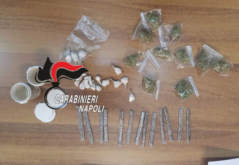AFRAGOLA- Pusher in Via Plebiscito e Via Sant’Antonio: 2 arrestati e 1 denunciato.
