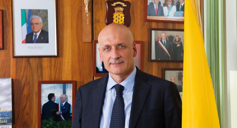 POZZUOLI- La solidarietà del sindaco di Pozzuoli a Gino Sorbillo