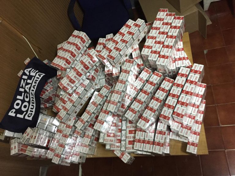 NAPOLI- Sequestro di sigarette di contrabbando in Borgo Sant’Antonio Abate