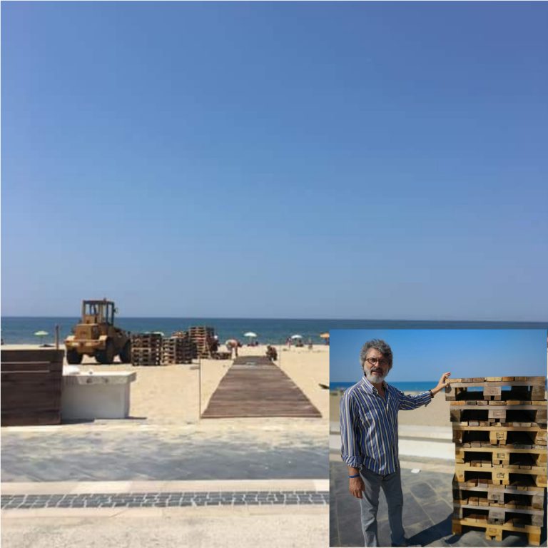 Mondragone, percorsi in legno che portano al mare per una spiaggia senza barriere e comunità più inclusiva.