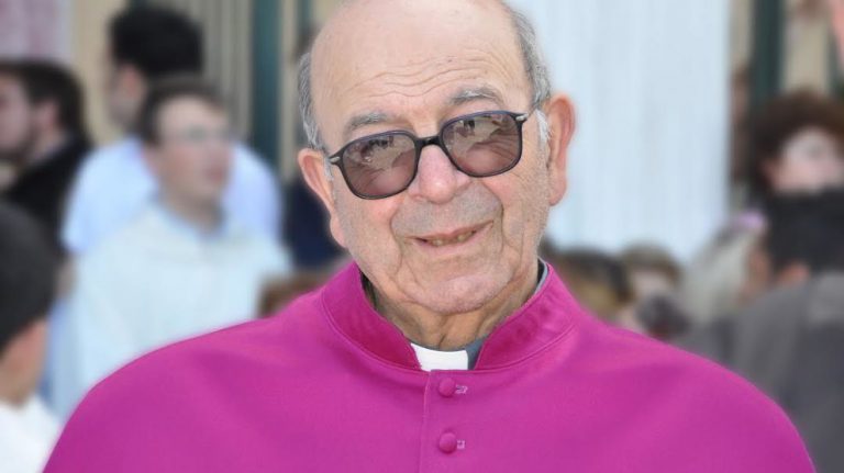 CHE LA TERRA TI SIA LIEVE, CARO DON VINCENZO.