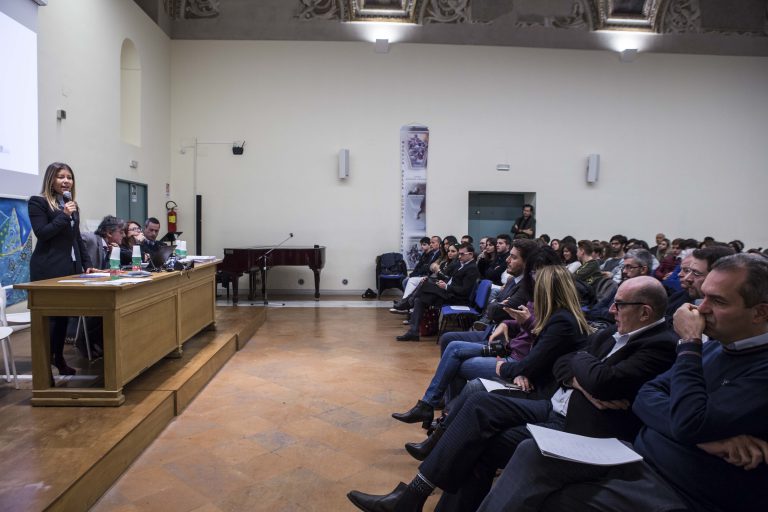 La Giunta comunale di Napoli istituisce “il distretto dell’economia civile”